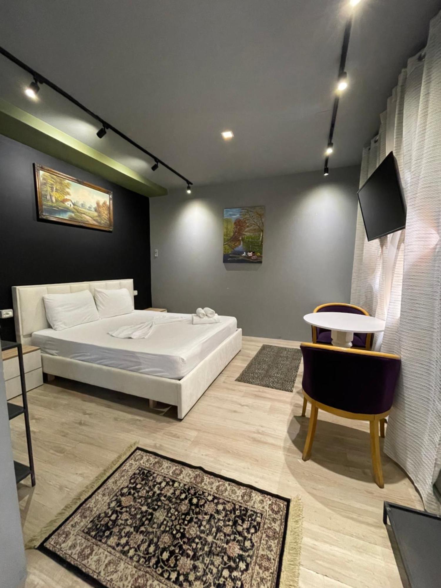 Destinacion Central Room Tirana Eksteriør billede